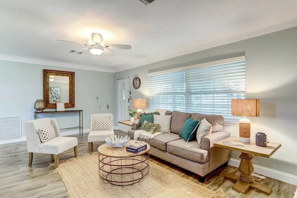 Remodeled St Petersburg Retreat w/ Hot Tub!