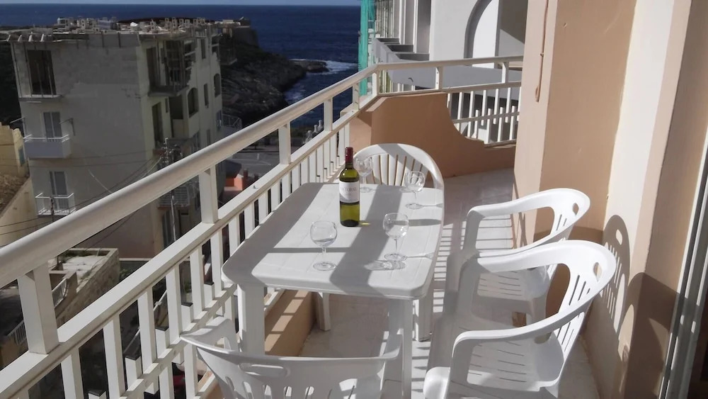 Sea and Country View 1st Floor Apartment