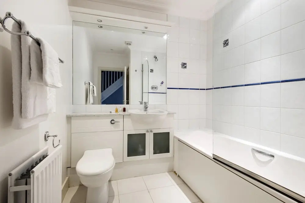 Lovely Putney Home by the Thames