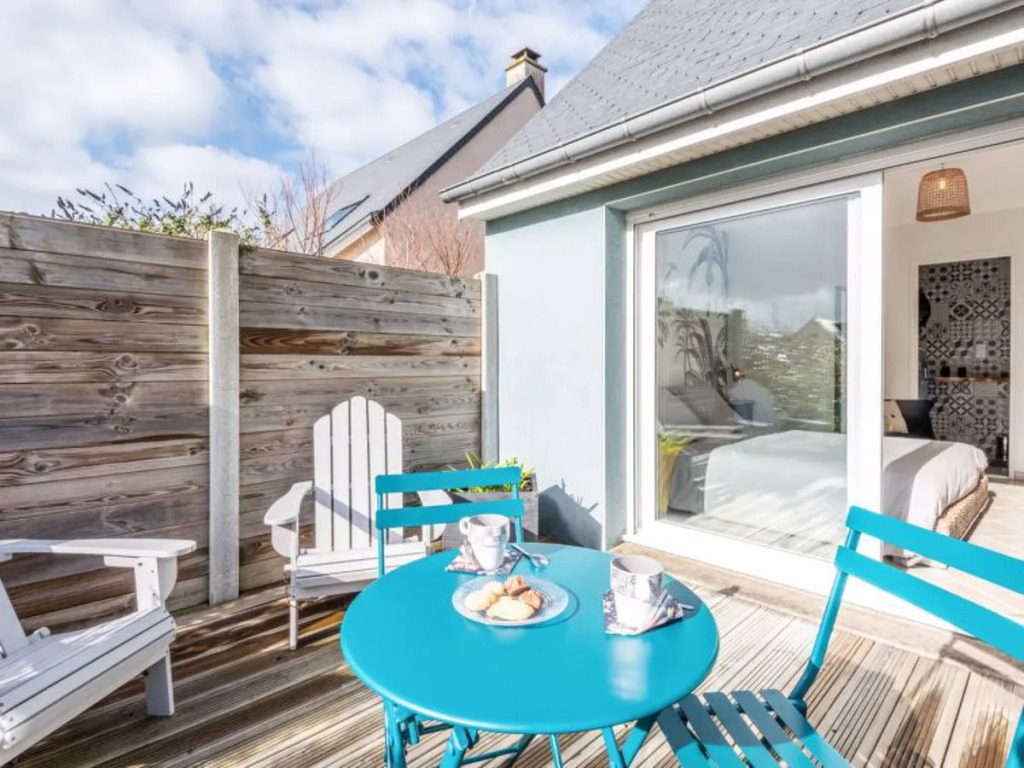 Holiday Home Blue House - BAY403