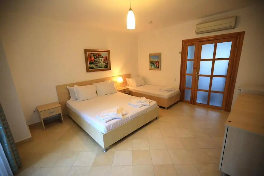 Yonca Hotel