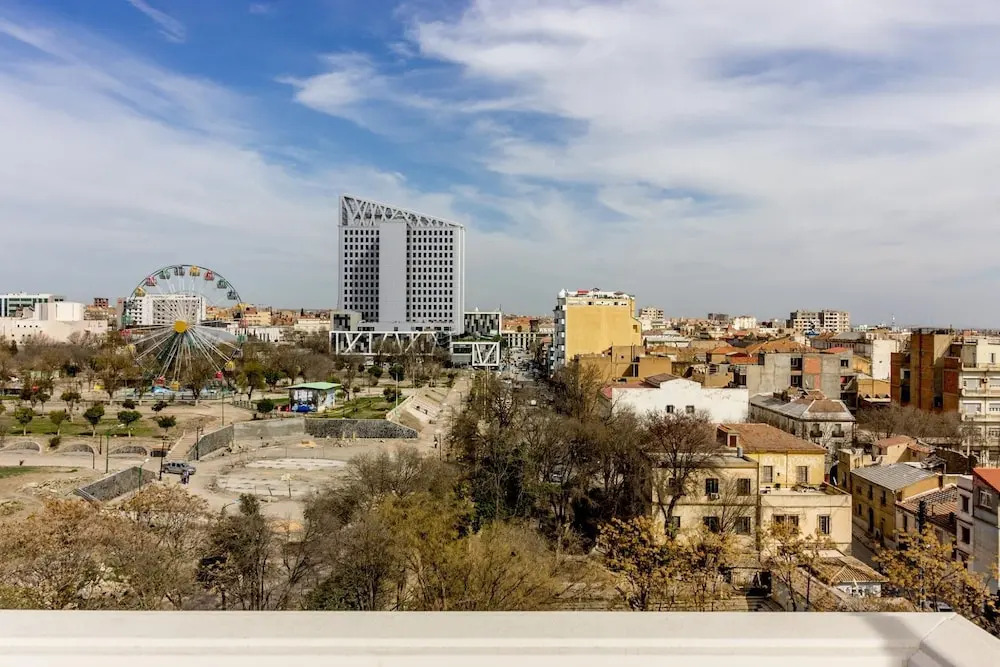 Hotel Azdif