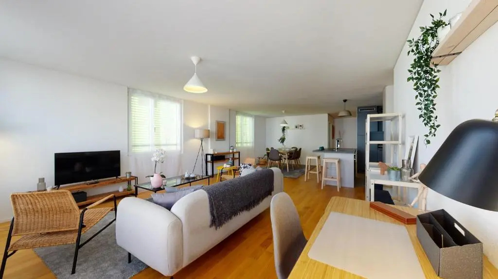 Brand new and fully equipped apartment in city center