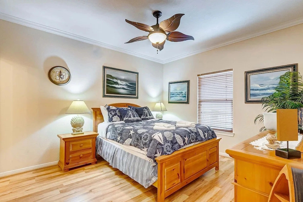 Sharkyfins Ii 3 Bedroom Home