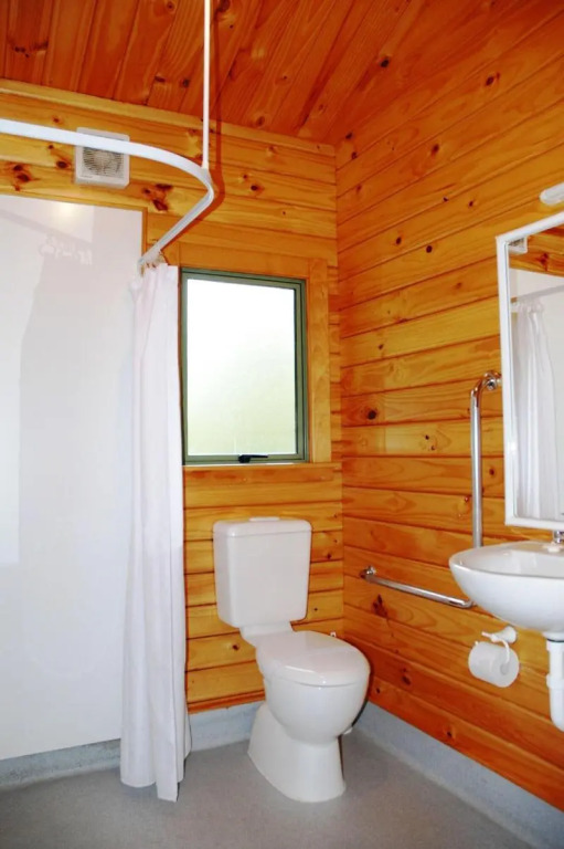 The Chalets Motel