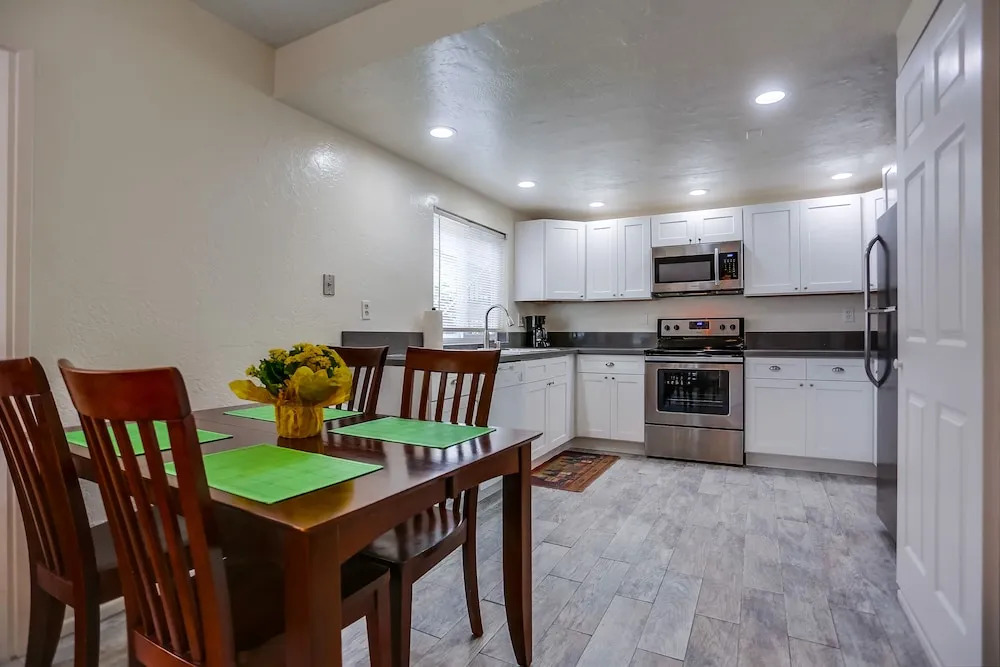 Jamaica Retreat 1 - 4 Br Condo