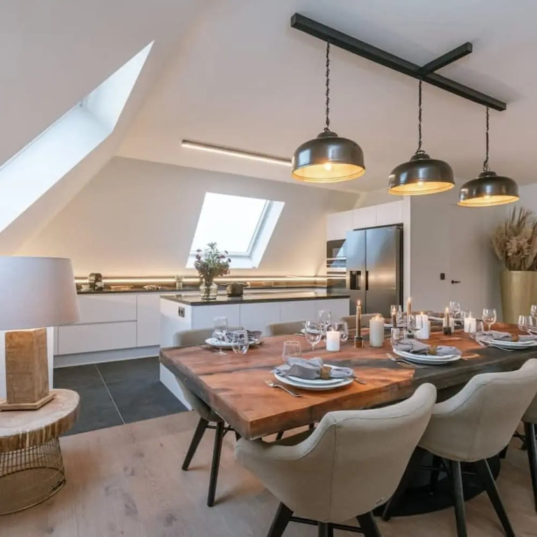 Luxurious Apartment With Parking