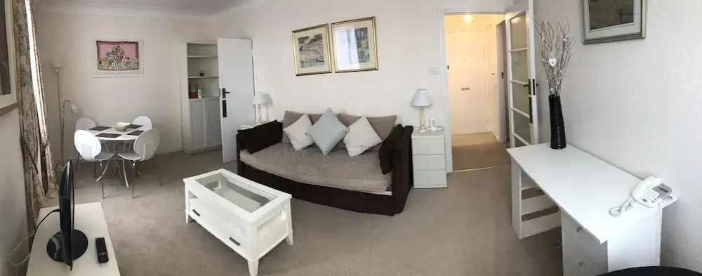 Elegant & Bright English Style 1 Bed Hyde Park