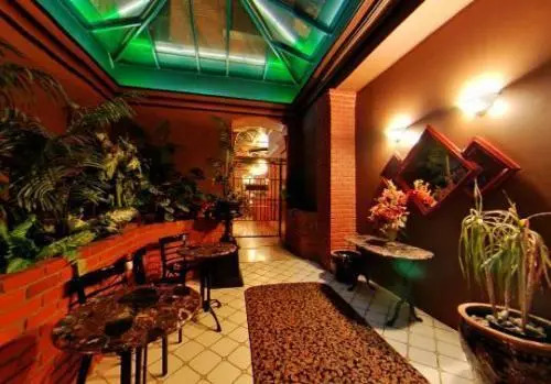 Dalton Hotel And Suites