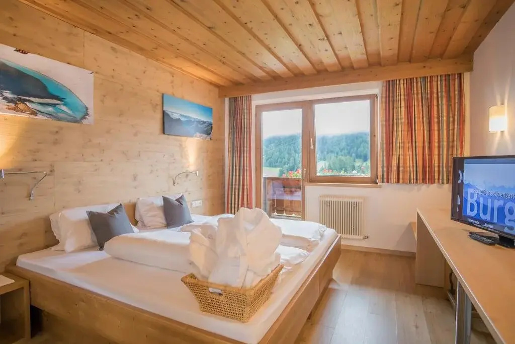 Alpen Gasthof Apartments Hohe Burg