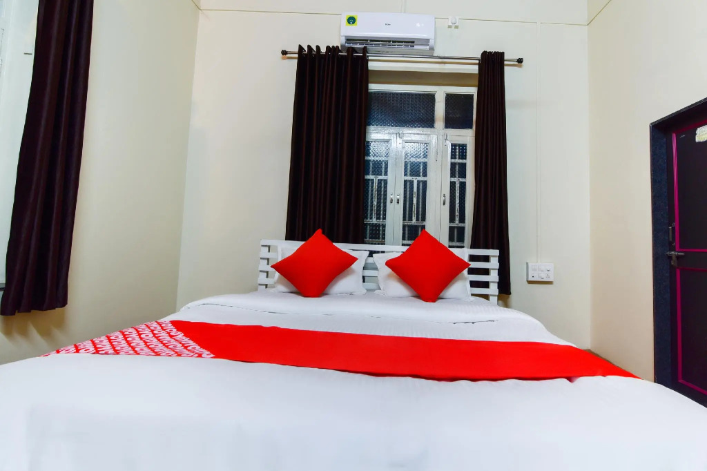 OYO 67875 Heritage Lodging And Boarding