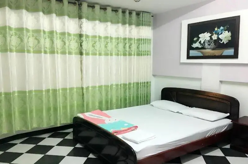 Hoang Nam Hotel by ZUZU