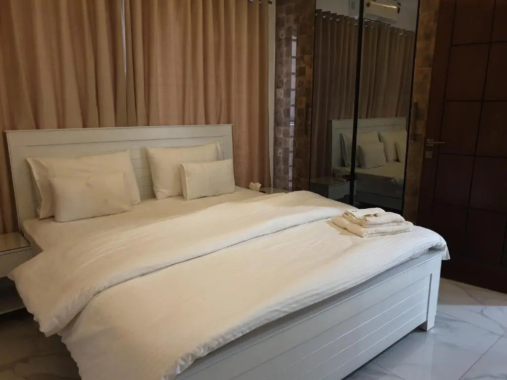 White House Executive - Guest House Islamabad