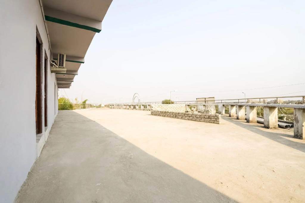 OYO 78901 Hotel Highway Inn