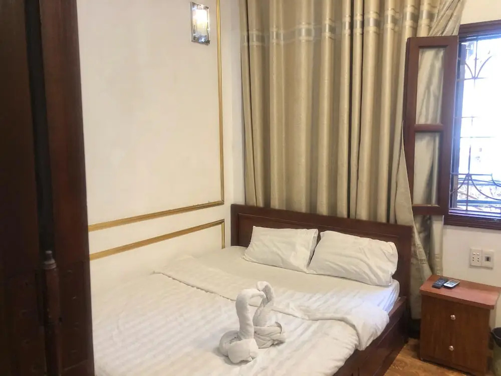 OYO 1035 Hoa Hong Hostel