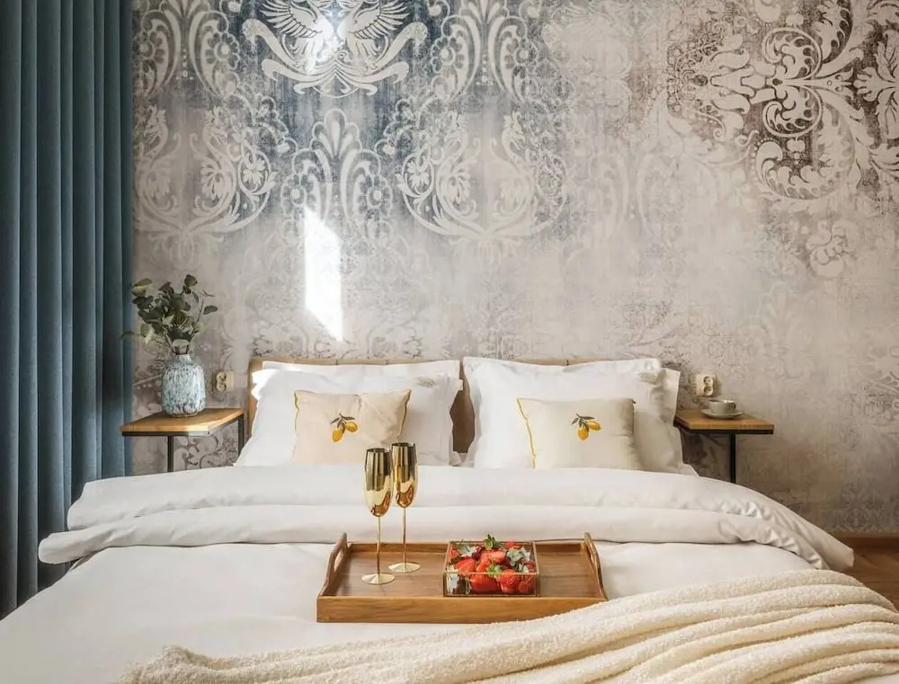 Art Palace by Fragola Collection