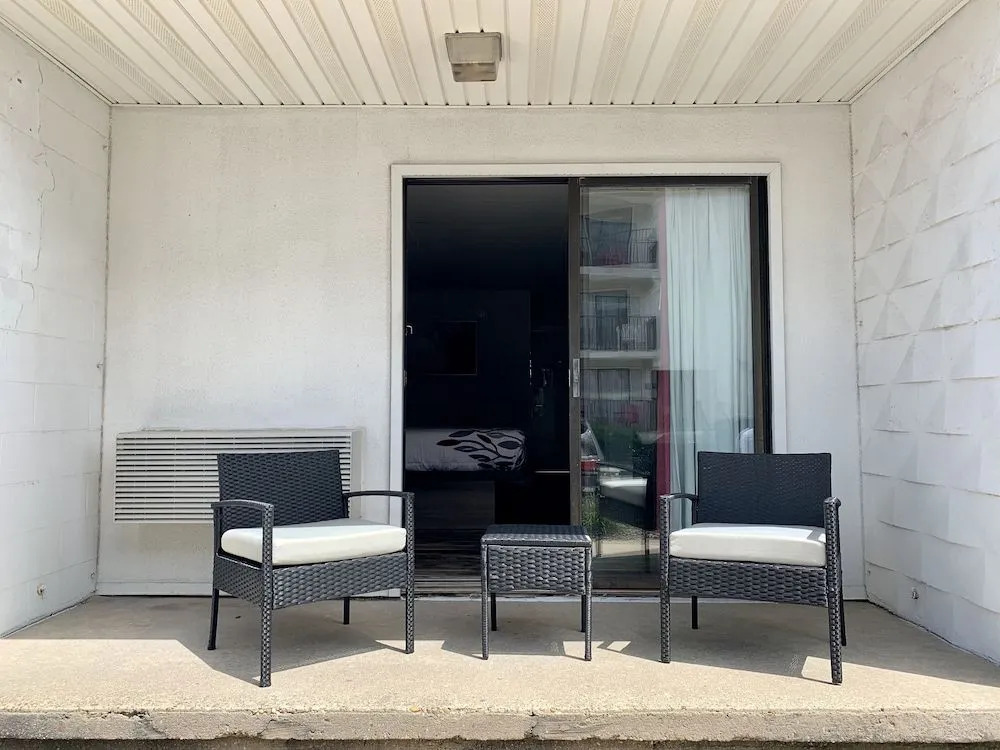 Simple Life Motel