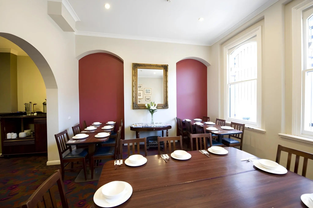 Woolbrokers Hotel