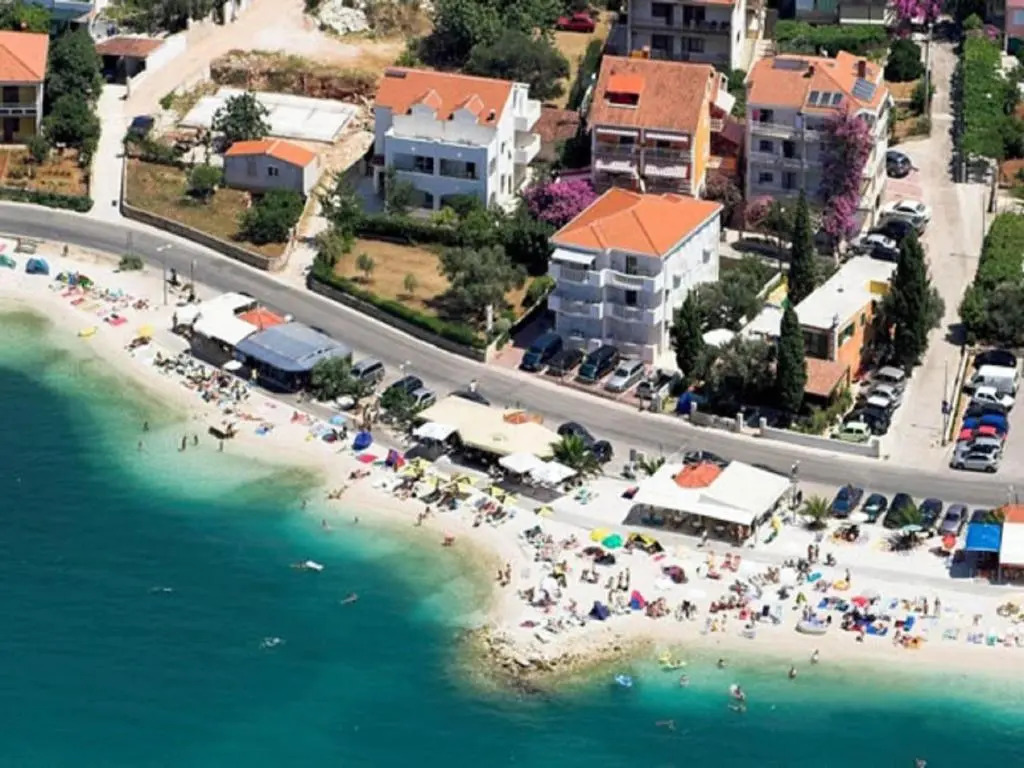 Apartmani Island