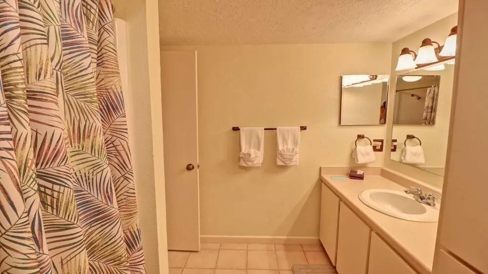 107 LAS Brisas 1 Bedroom Condo