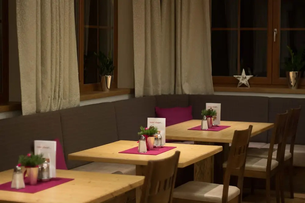 Hotel Starjet