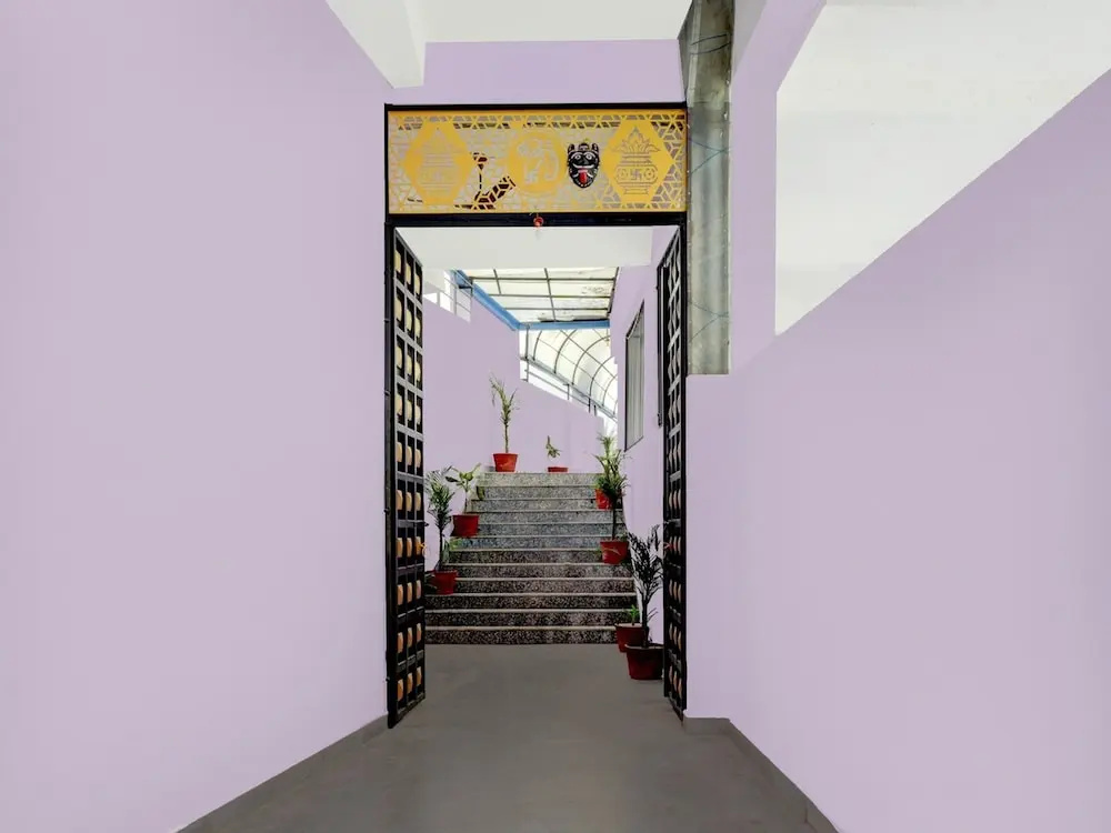 Deluxe Udaipur City Railway Station