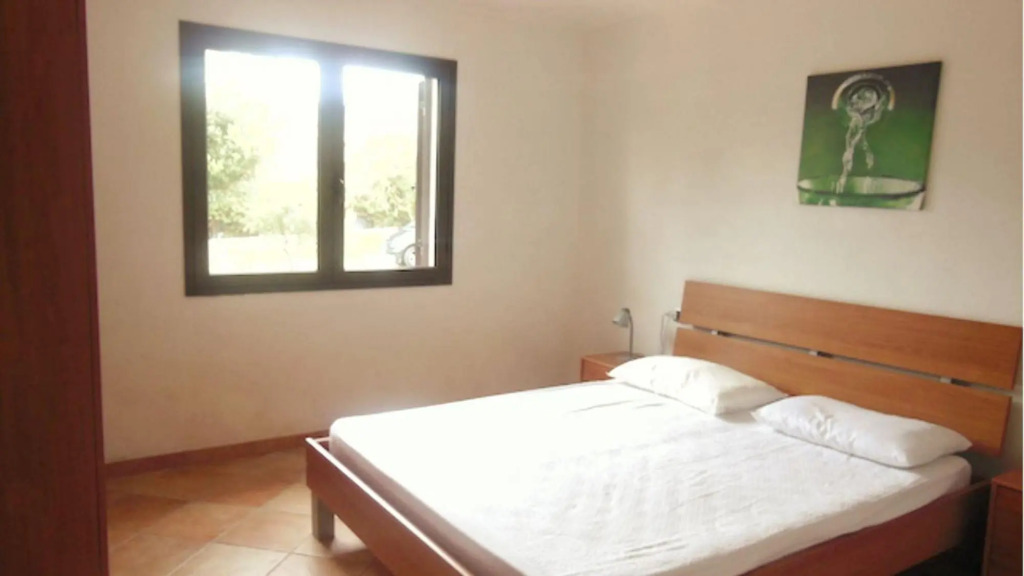 Three-room apartment a few minutes drive from the main beaches-Budi 3