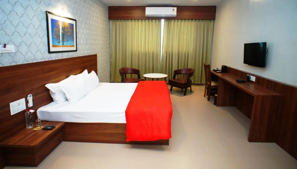 Mastiff Hotel Chinchwad by OTHPL