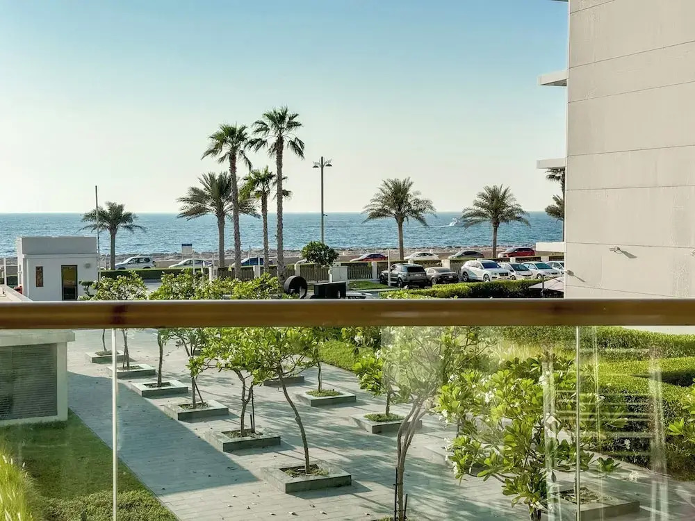 Sea & Garden View Apartments - The 8