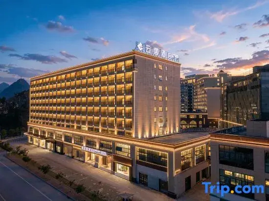 Yunju Hotel