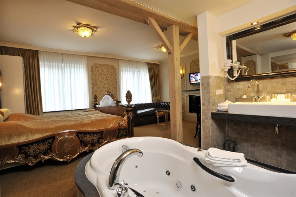 Golden Tulip West Ende