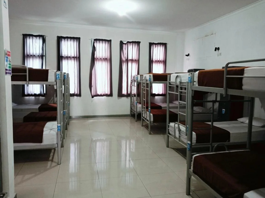 Chezbon Hostel