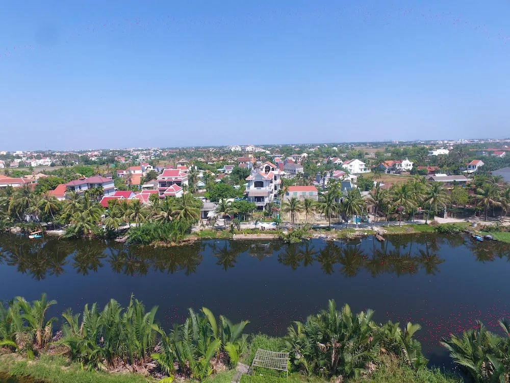 M2luxe Nipa Riverside Hoian