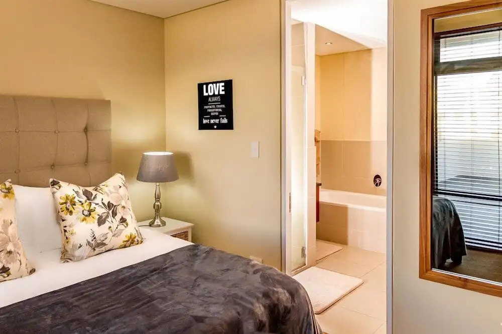 Eden on the Bay Luxury Apartments 183, 262, Blouberg, Cape Town