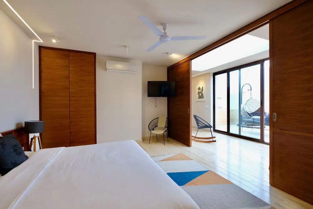 406 Awesome 1Br 2pax designer condo
