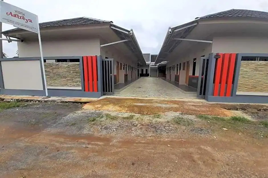 RedDoorz Syariah near Hajimena Lampung
