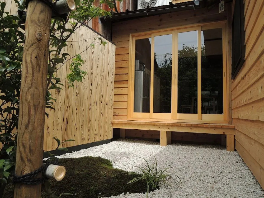 Kenroku House