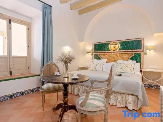 Unique Sevillian House with terrace and pool. Casa Pimienta