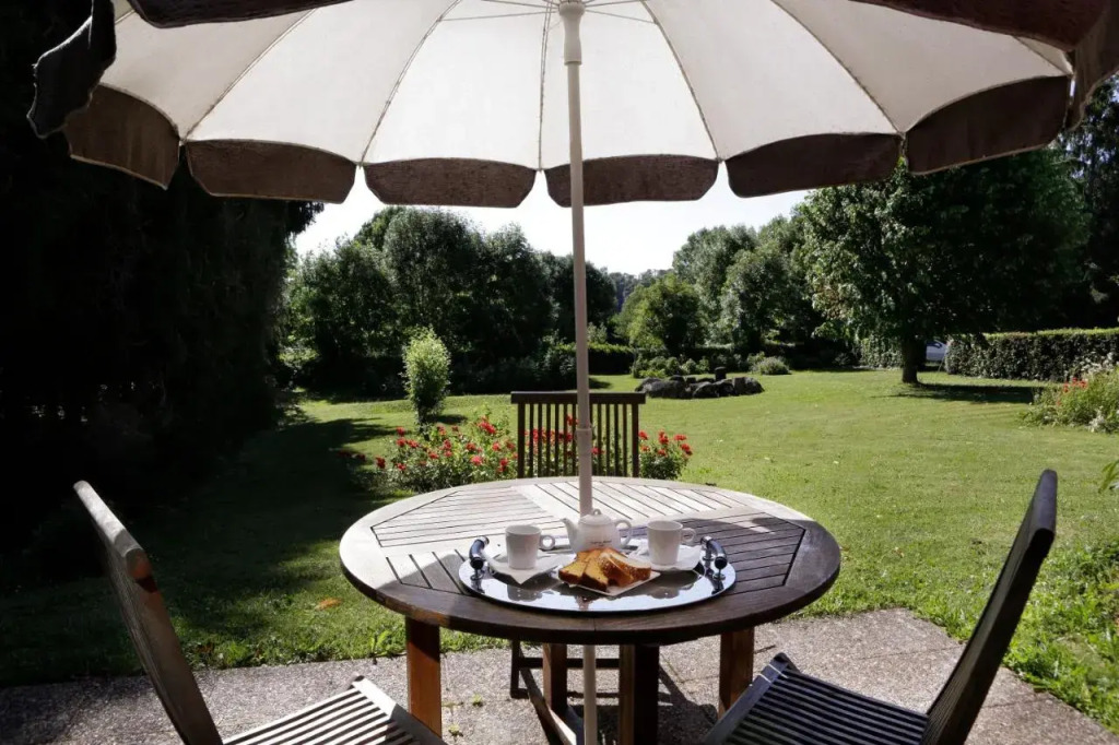 Hotel Restaurant Auberge du Barrez Logis