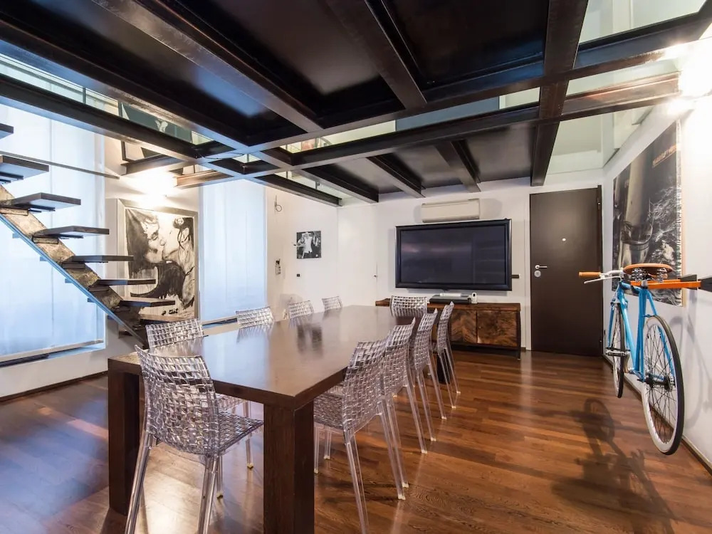 Rsh Pantheon Luxury Hi Tech Apartment