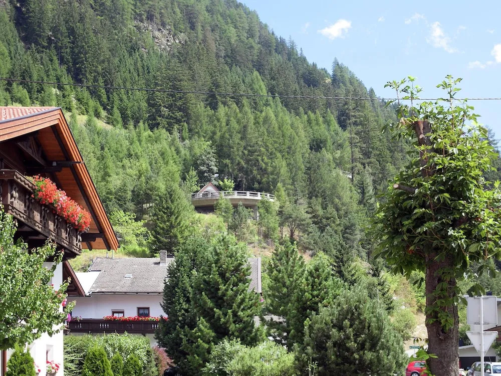 Spacious Apartment near Ski Area in Längenfeld