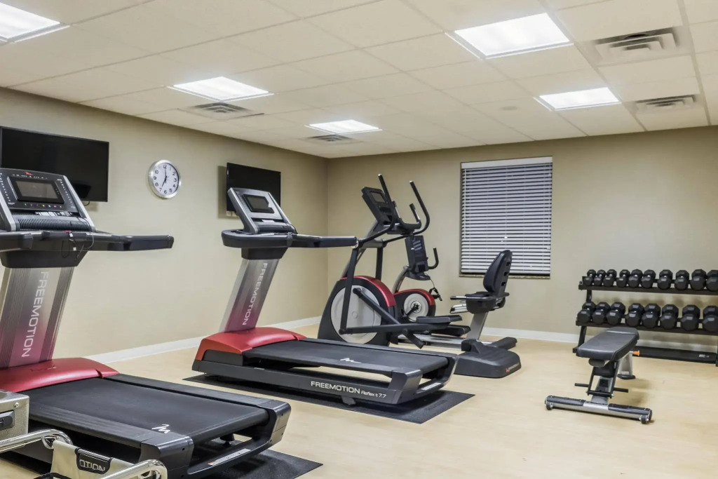 Comfort Inn & Suites Avera Southwest