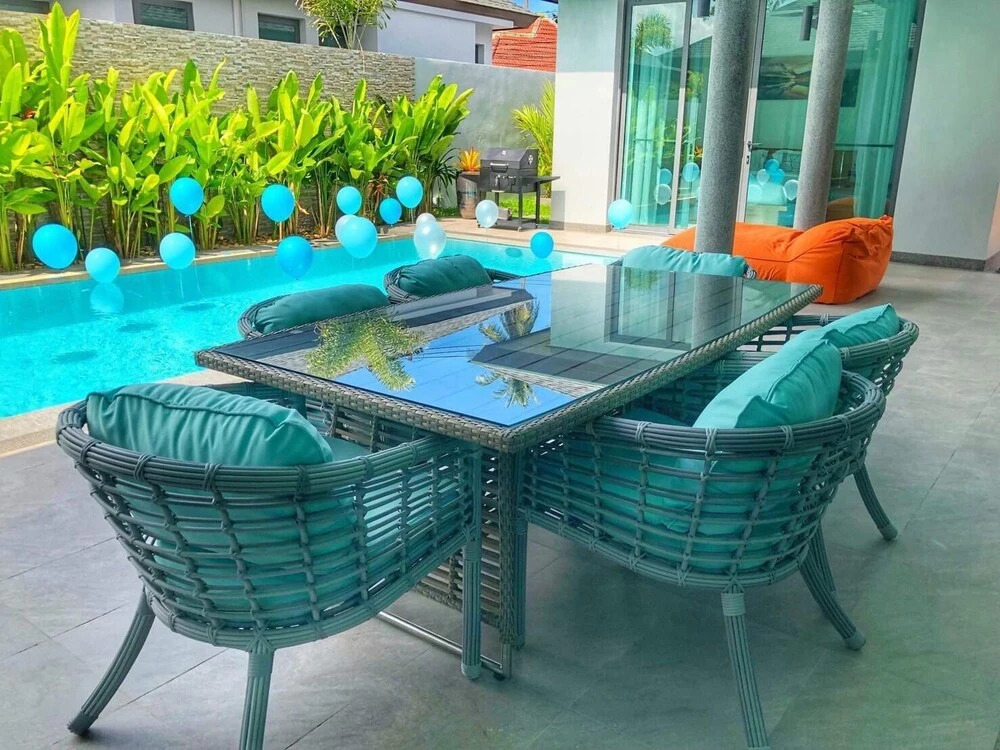 Attractive 4-Bedroom Pool Villa in Cherngtalay
