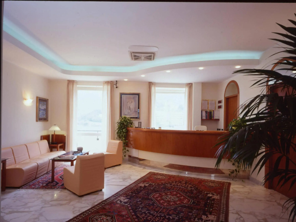 Hotel Elena