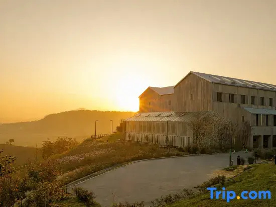 Sangha Farm Farmer’s Village Hotel
