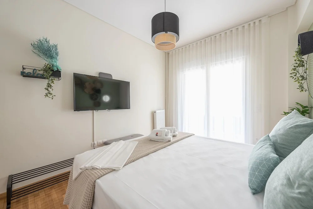The Luxury Suite by Cloudkeys