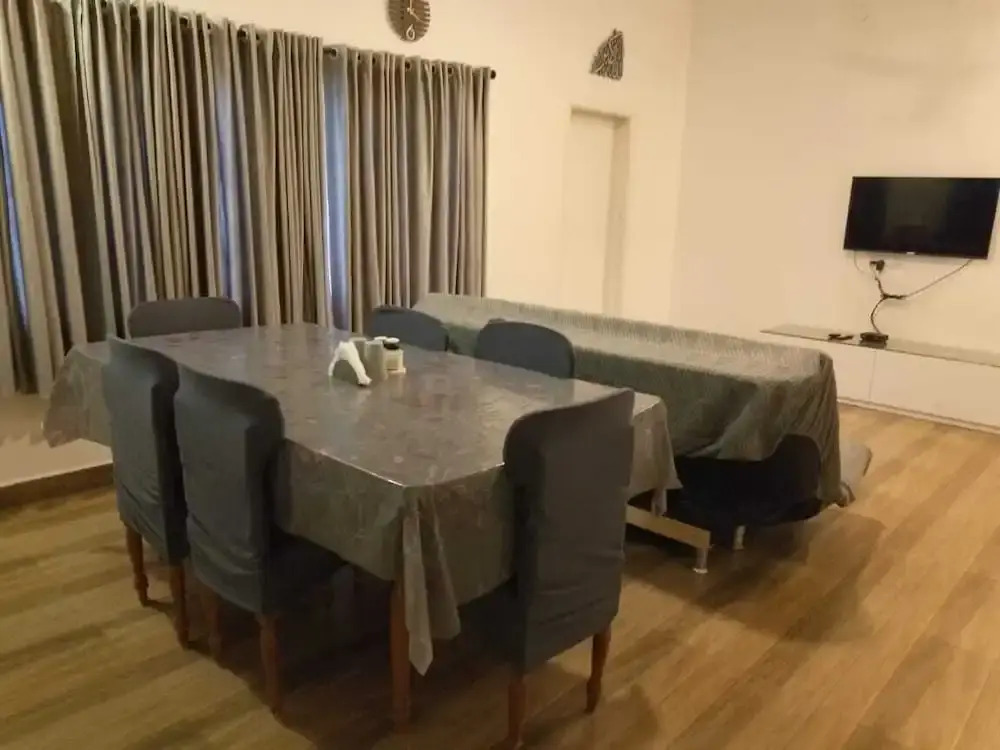 Thavika Silverwoods Residence