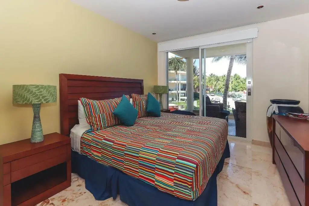 Ocean View Condo - 2 Bedrooms - at The Elements Condos - Castillo de Arena