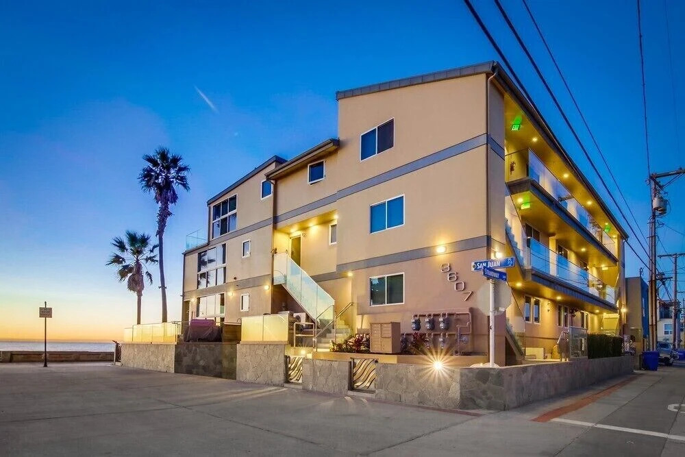Residence Club III 4 Bedrooms 5.5 Bathrooms Townhouse