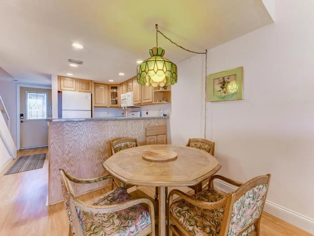 Point Matanzas D3, 2 Bedrooms, Pool Access, Boat Dock, Sleeps 4